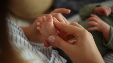 В Литве и по всему миру отмечают важную дату – Всемирный день недоношенных детей (видео)